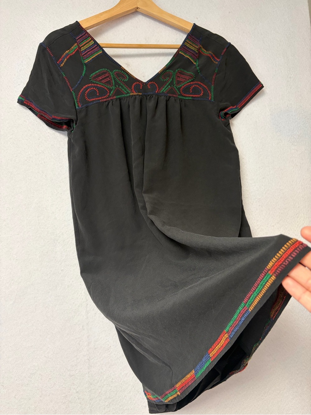 Madewell 100% Silk Embroidered Shift Dress Black Multicolor Boho Artisan 
Small